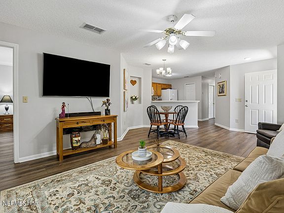 5th image of 130 SOUTHERN BRIDGE Boulevard #1