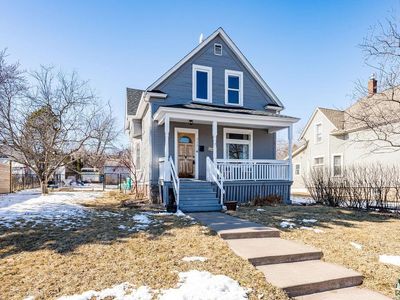 711 E 8th St, Duluth, MN, 55805