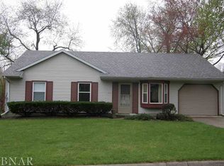 1413 Kingsridge Dr, Normal, IL 61761