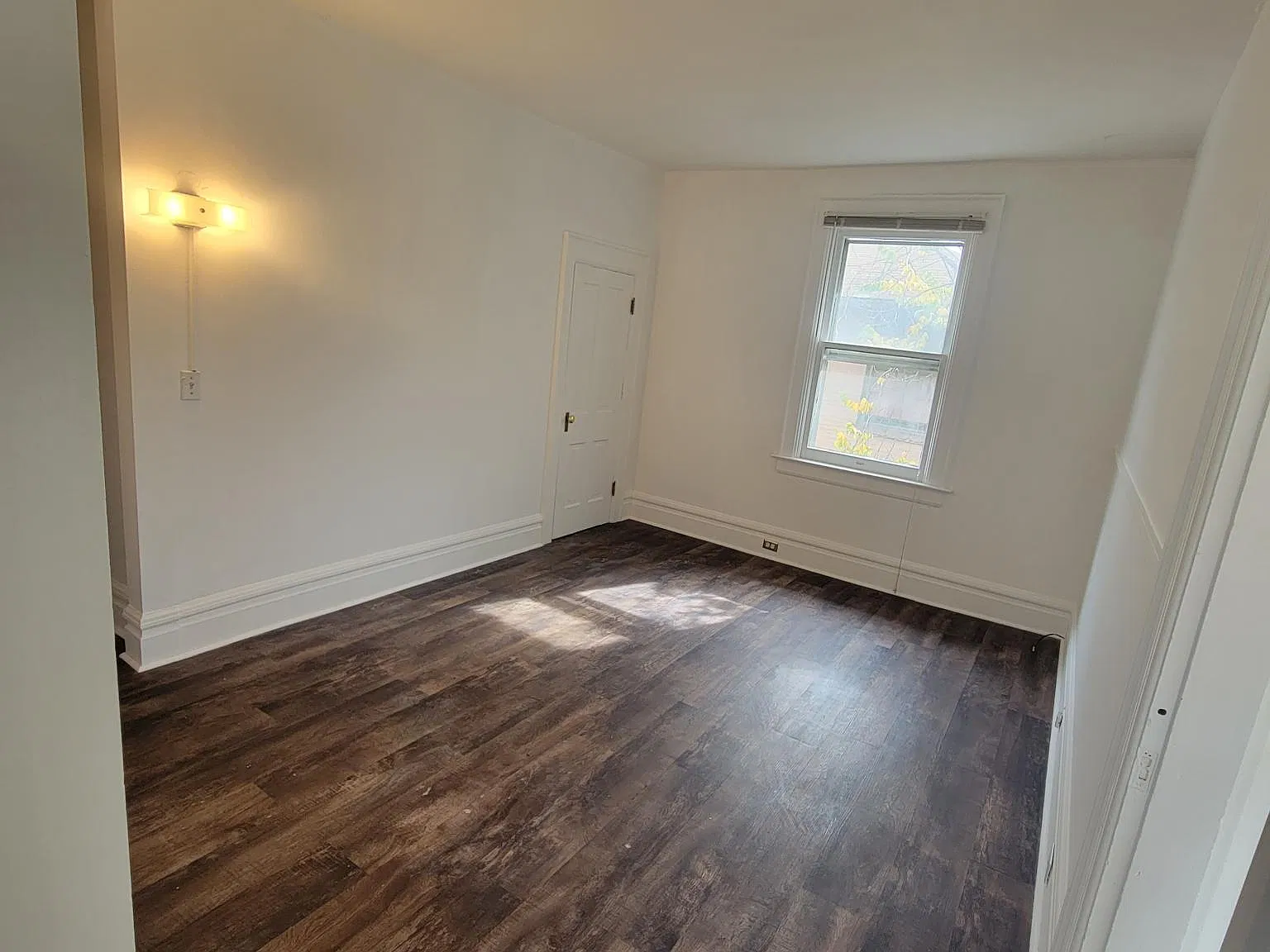 1 bed, 550 sqft, $1,000 — Photo 4
