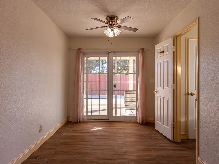 5500 Sunset Oak Ct — Photo 32