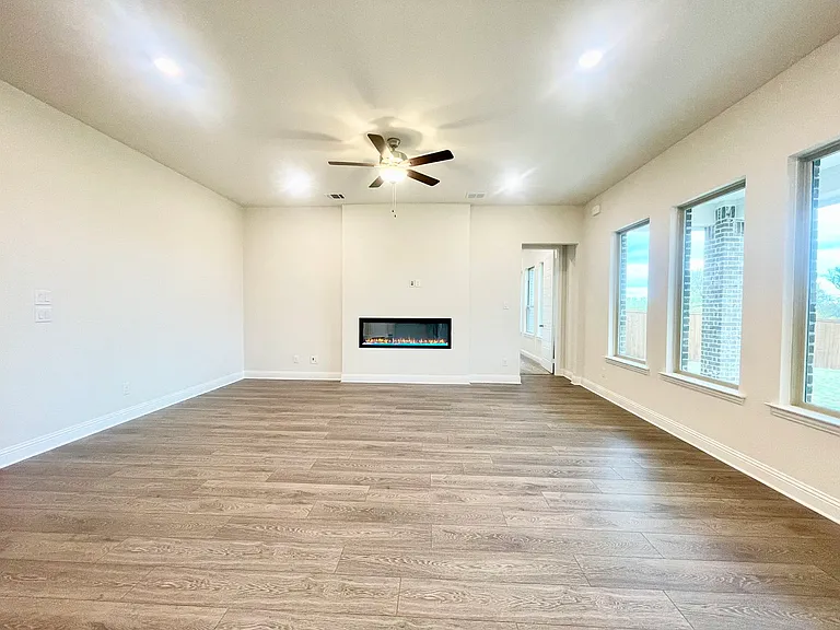 1632 Estivella Dr — Photo 7