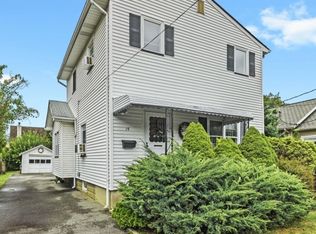 15 4th St, Pequannock, NJ 07440