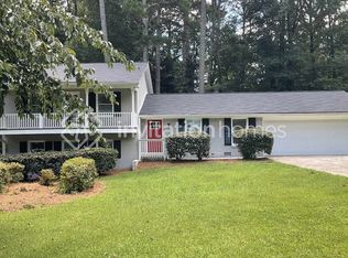 399 Dorsey Cir SW, Lilburn, GA 30047