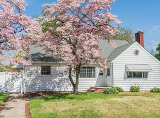 98 Totowa Rd, Totowa, NJ 07512