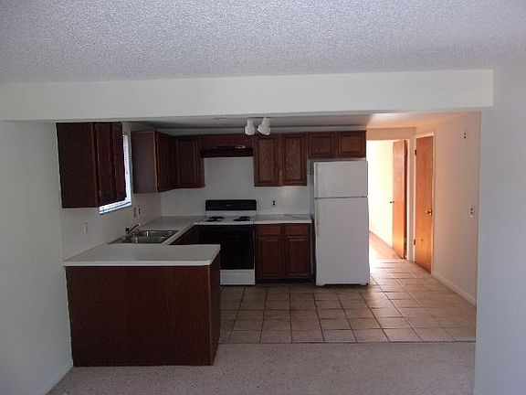 3rd image of 507 W Lincoln Ave