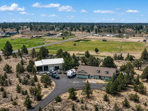 118 SW Bent Loop, Powell Butte, OR 97753