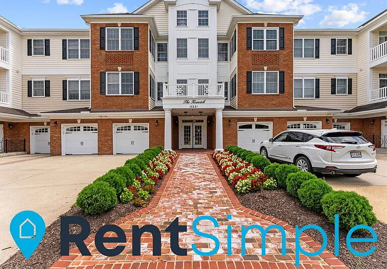 15221 Royal Crest Dr #201 — Photo 1