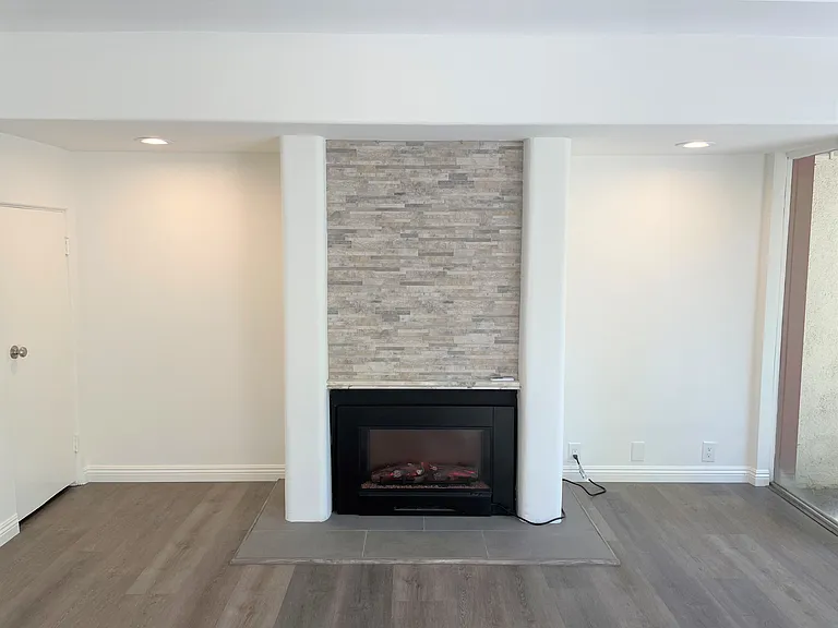 285 W. California Blvd — Photo 7