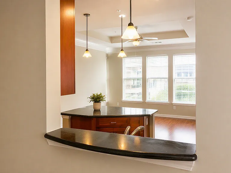 400 17th St NW #1416 — Photo 2