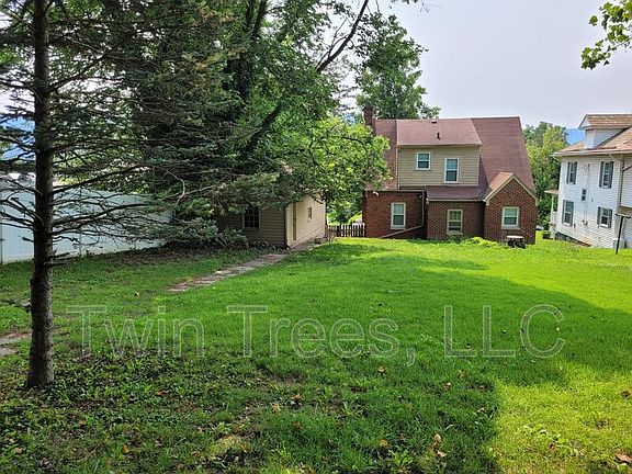 2nd image of 5949 Gospel St