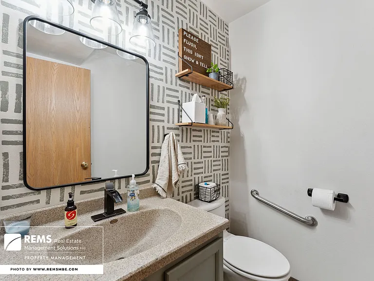 815 Island Ct #1 — Photo 39