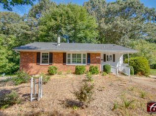 2305 Kaywood Ln, Winston Salem, NC 27103