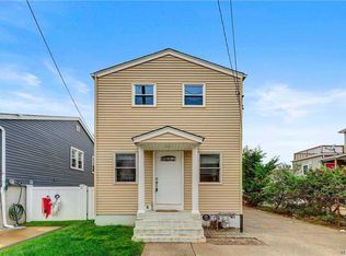 54 West Blvd, East Rockaway, NY 11518