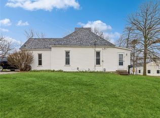 702 E Division St, Colfax, IA 50054
