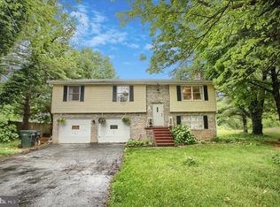 735 Pine Rd, Carlisle, PA 17015