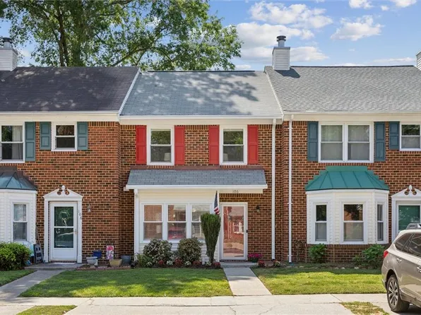 106 Kingsbridge Ln, Yorktown, VA 23692