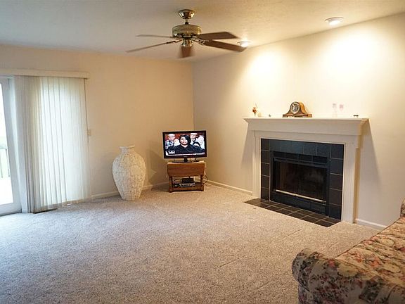 5th image of 4050 Southampton Dr