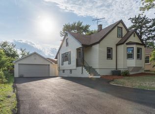 317 Algonquin St, Joliet, IL 60432