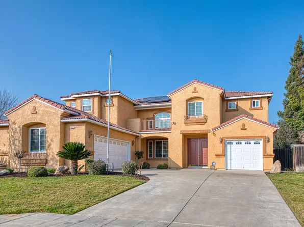 2271 Serena Ave, Clovis, CA 93619