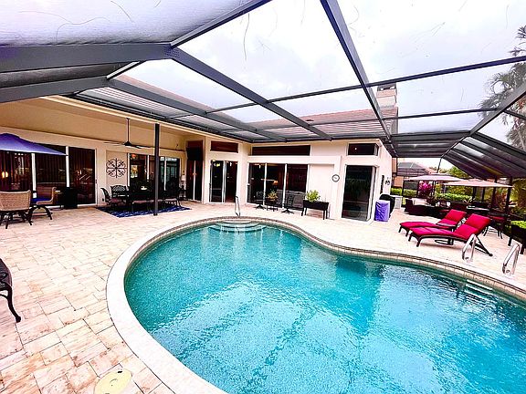 LargePool & wrap-aroundLania