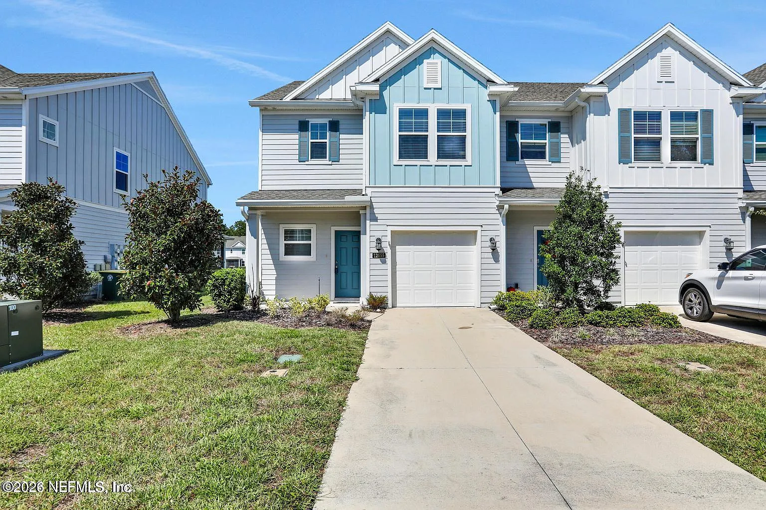 3 bed, 2.5 bath, 1700 sqft, $2,300 — Photo 1
