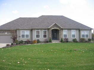 7575 Hunting Lake Dr, Concord Township, OH 44077