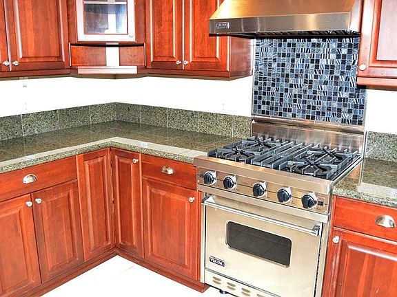 2nd image of 5917 123rd St