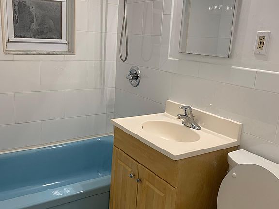 3rd image of 197 Huntington Ave #2