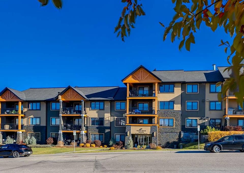 1st image of 103 N Valley Ridge Mnr NW #204