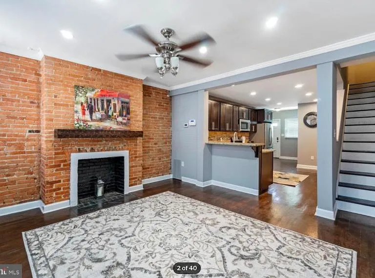 881 W Lombard St — Photo 19