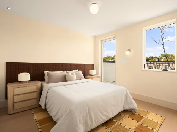 231 Macon Street image 17 of 26