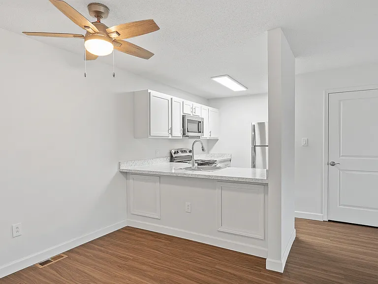 Apartments at Urbana — Photo 19