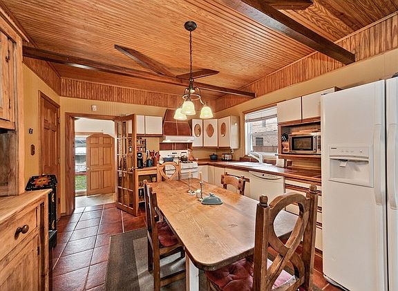 5th image of 3308 S Lituanica Ave