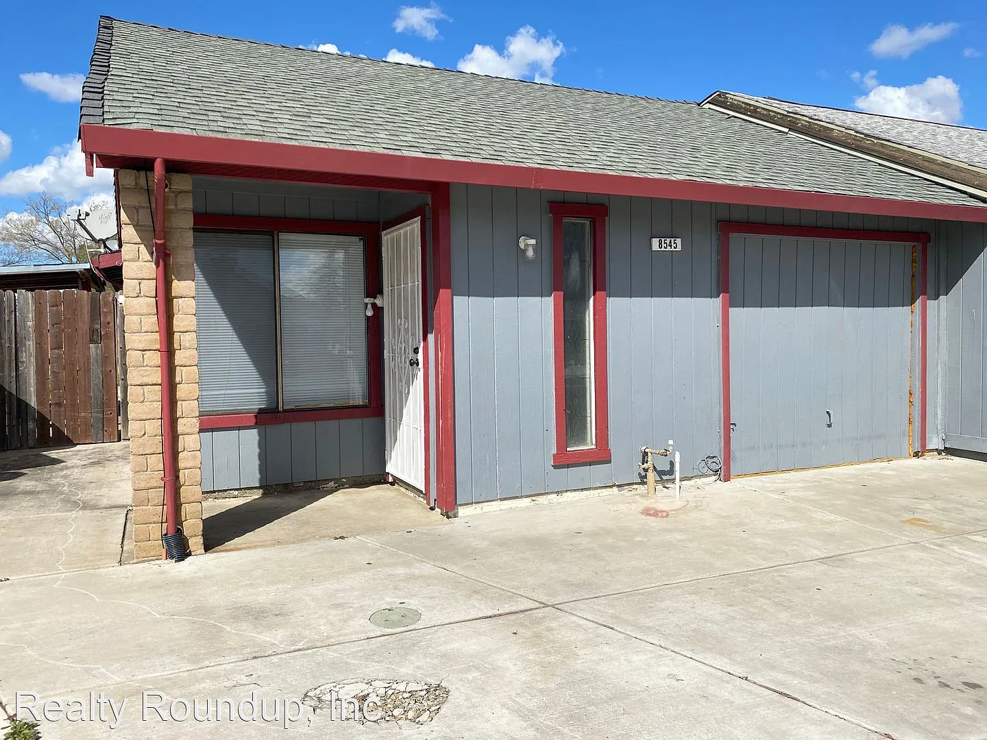 8545 Oxford Hill Ct photo 1