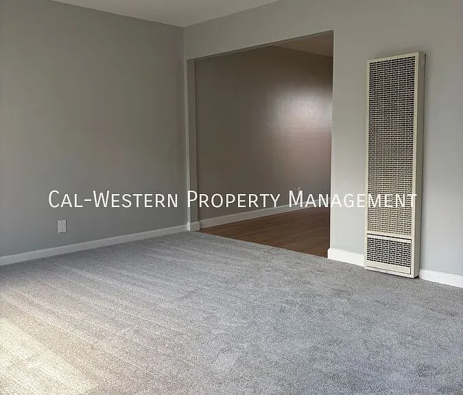 210 Murlagan Ave #C — Photo 4