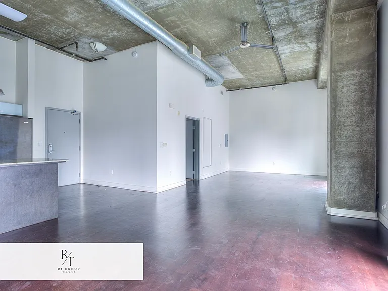 645 W 9th St #742 — Photo 13