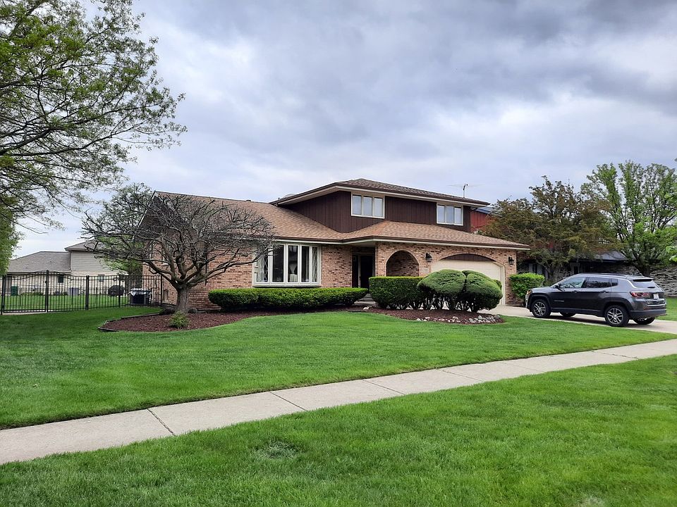 1st image of 13116 W Pin Oak Dr