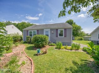 1930 W Gilbert Ln, Knoxville, TN 37920