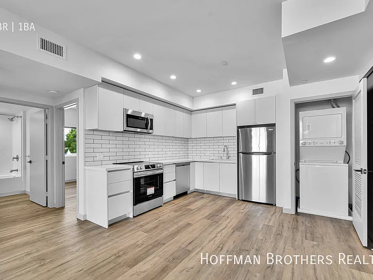 1240 Magnolia Ave #401 — Photo 4
