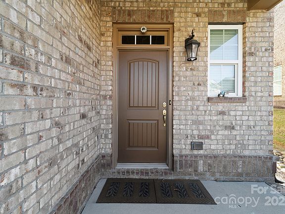2nd image of 2251 Eversham Dr NW
