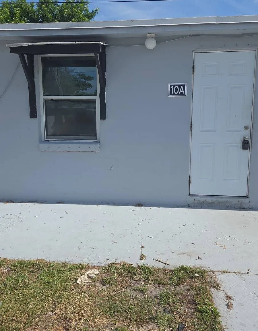 1 bed, 1.0 bath, $1,300 — Photo 2