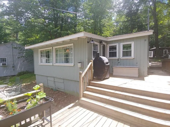 11 Marion Rd, Raymond, NH 03077