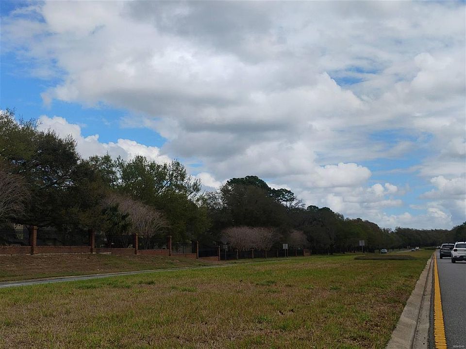 2nd image of 1882 Oakbrook Dr