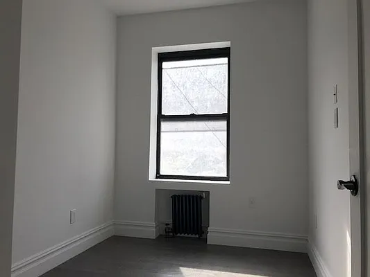 Rented by Platinum Forbes Global Properties | media 2