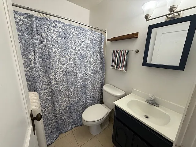 Bright bathroom