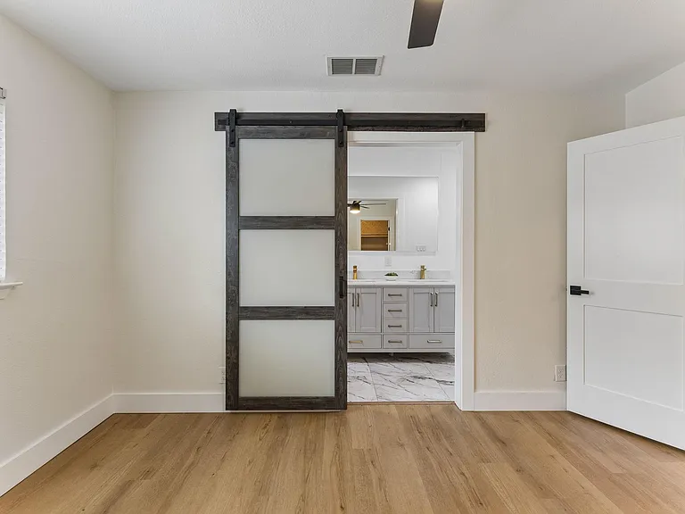 6312 Clubway Ln — Photo 12