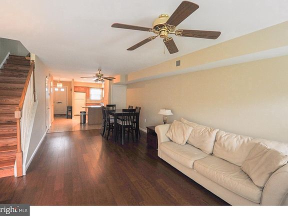 Living Room/Dining Room