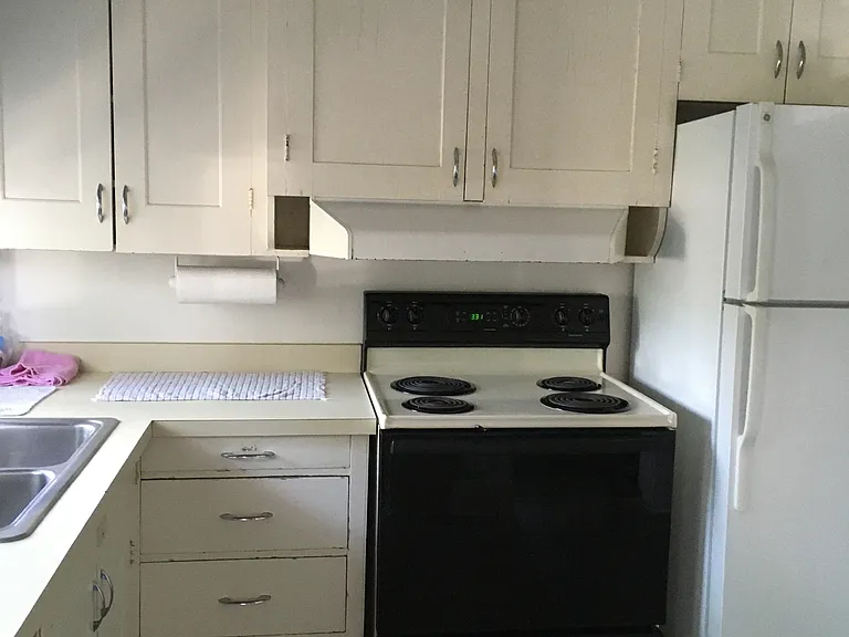 148B Crescent St — Photo 11