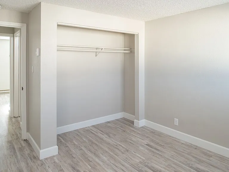 Sierra View Townhomes — Photo 9
